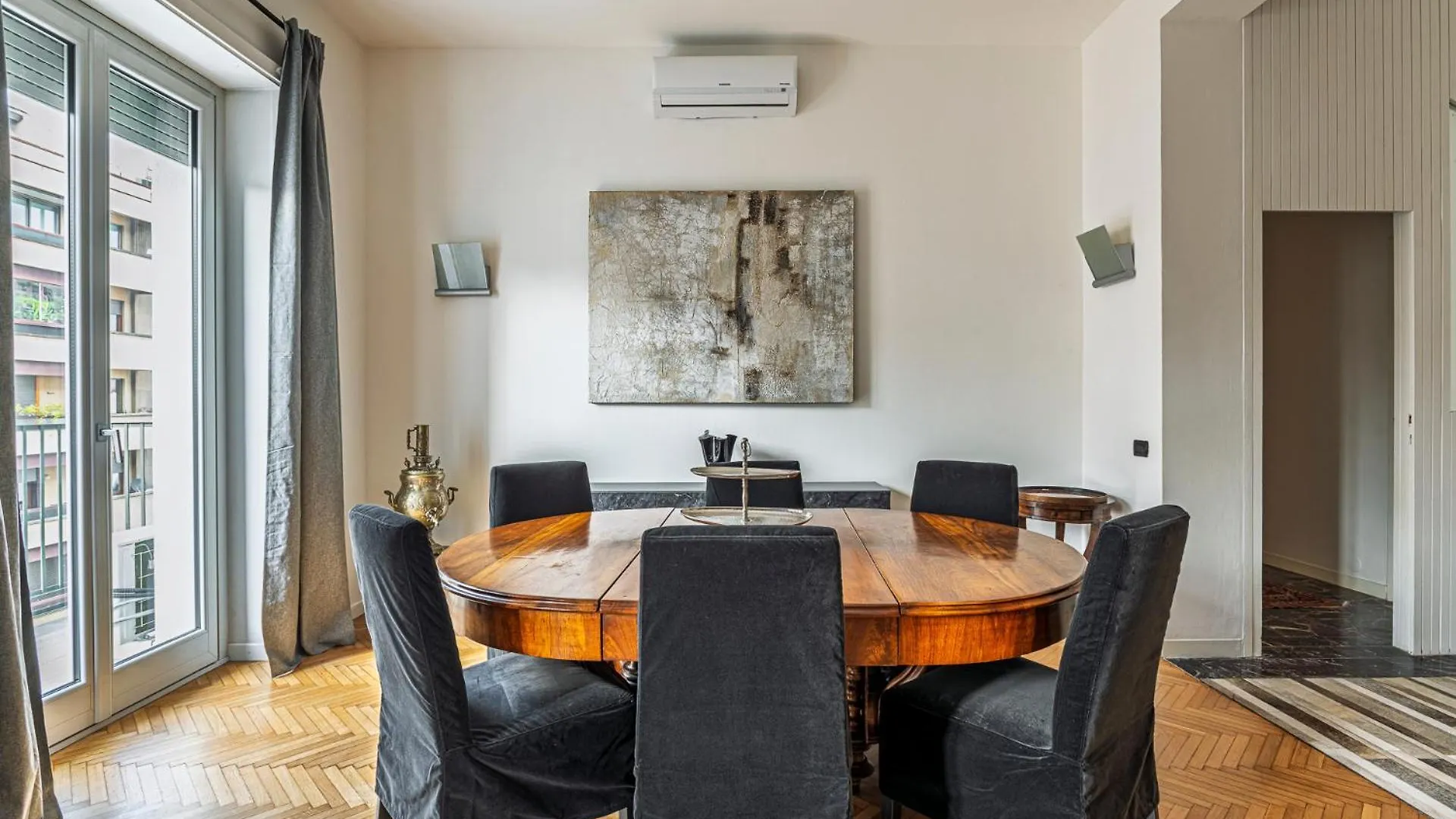 Luxury 4 Bedrooms Apartment In The Center Of Milan 0*,